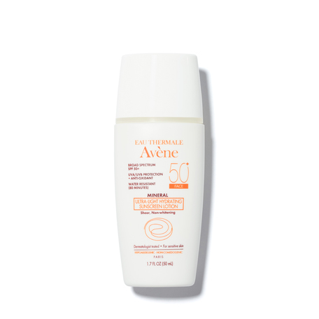 EAU THERMALE AVÈNE Mineral Ultra-Light Hydrating Sunscreen Lotion SPF 50 for Face | @violetgrey