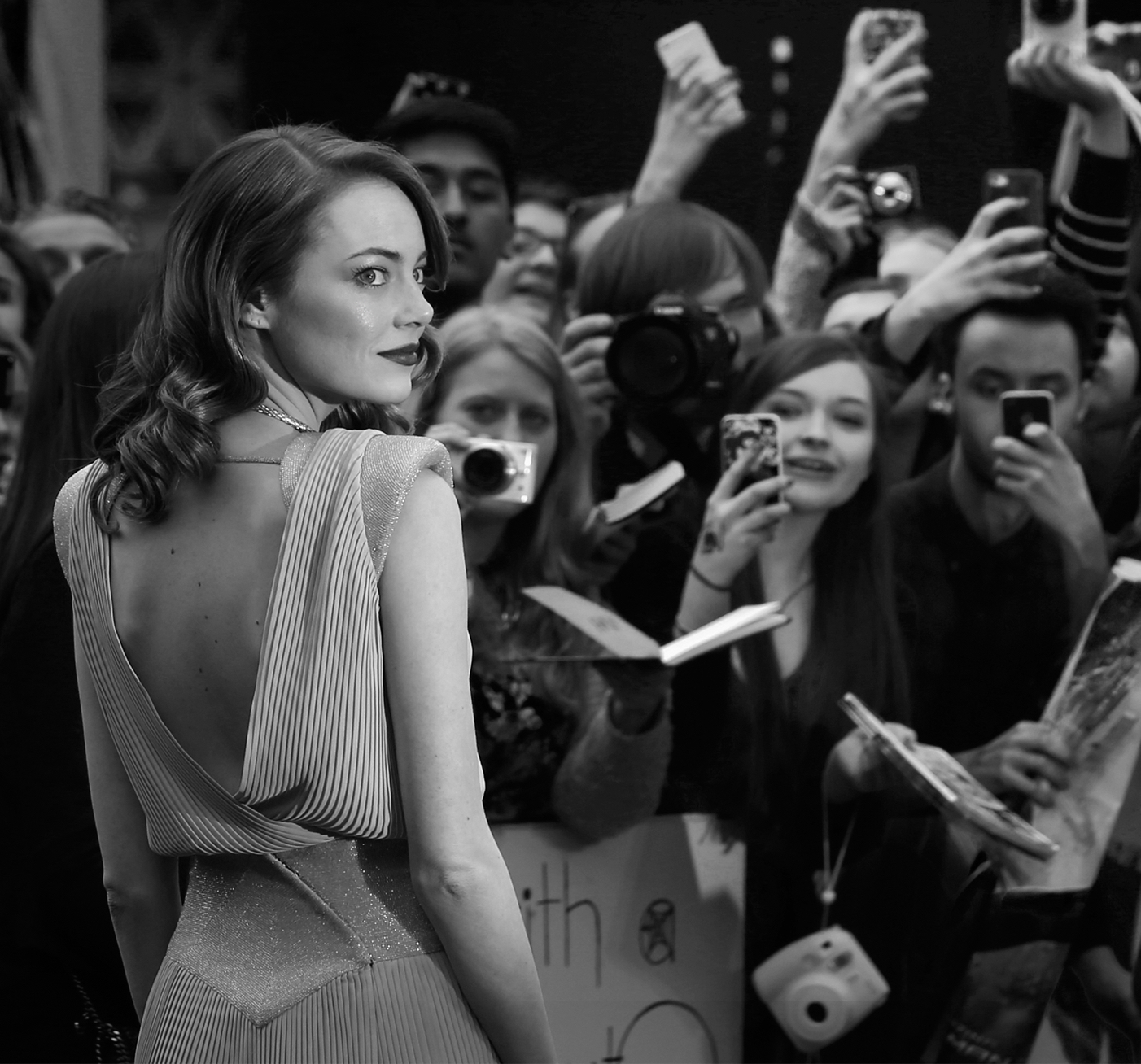 Emma Stone's Red Carpet Beauty | #VioletGrey, The Industry's Beauty Edit