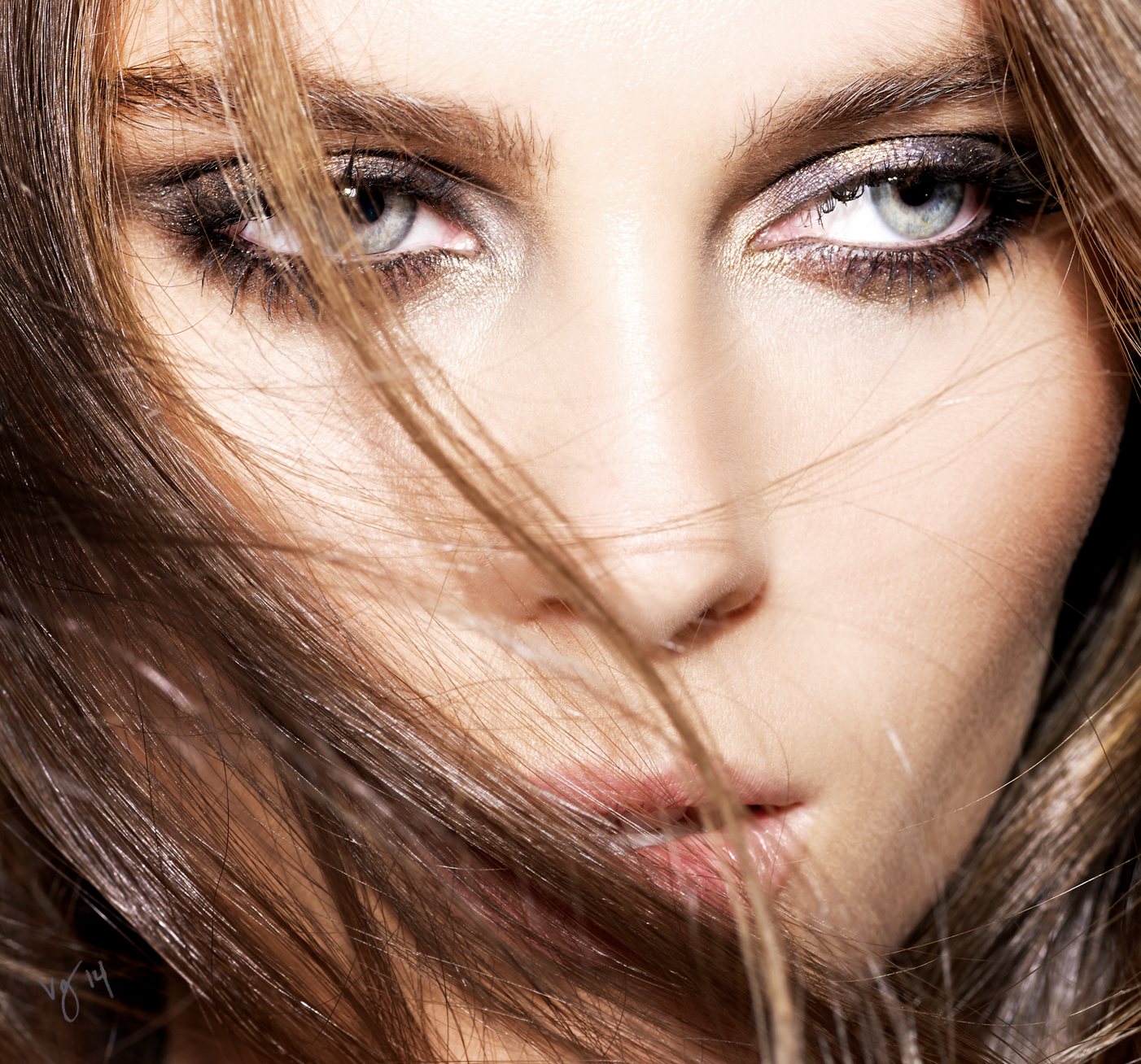 5-Step Party Eyes  |  #VioletGrey, The Industry's Beauty Edit