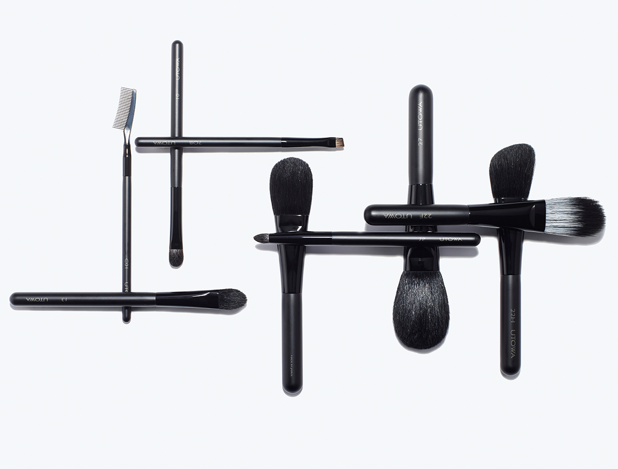 How To Clean Makeup Brushes & Beauty Tools